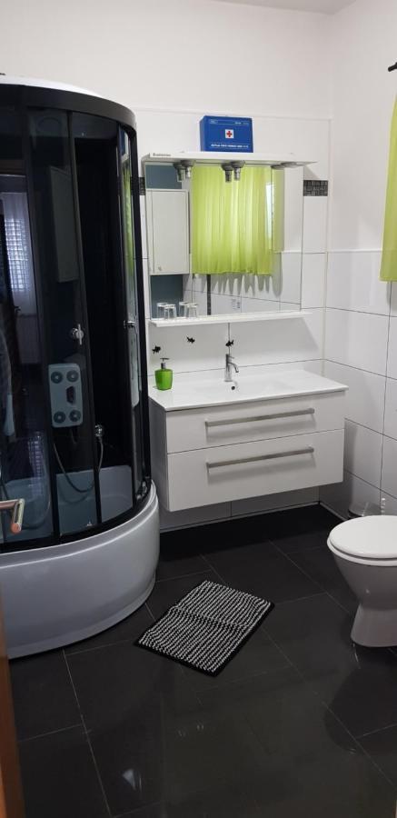 Apartman I Studio Apartman Majoli Kukuljanovo Екстер'єр фото